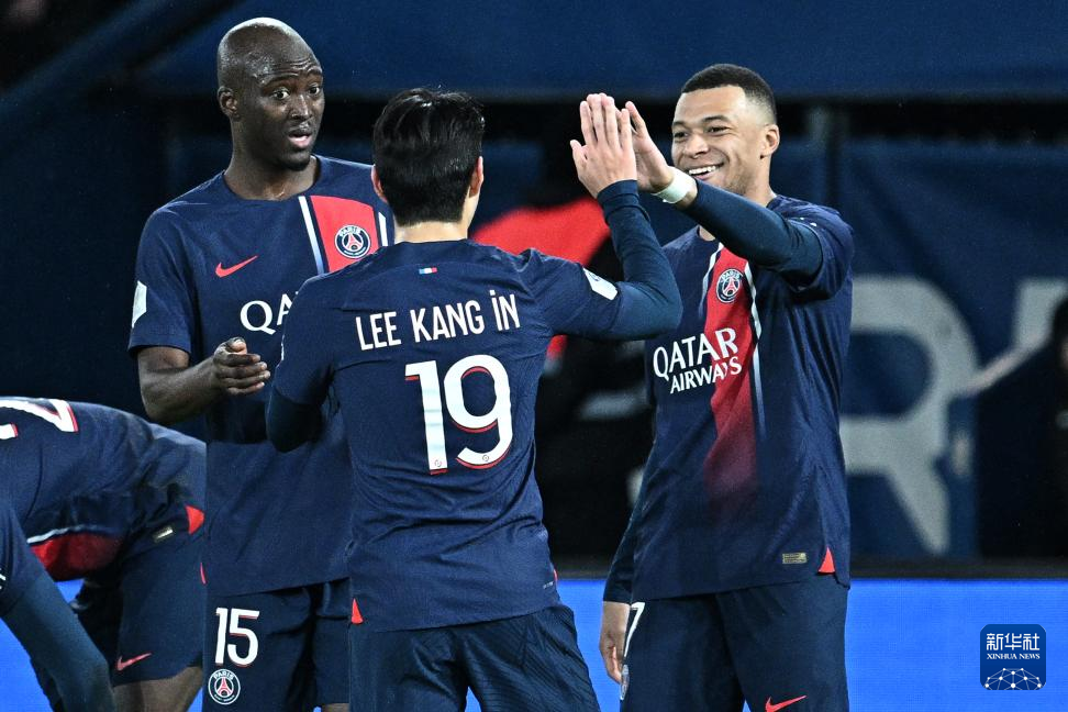  巴黎圣日耳曼刷新法甲积分纪录  