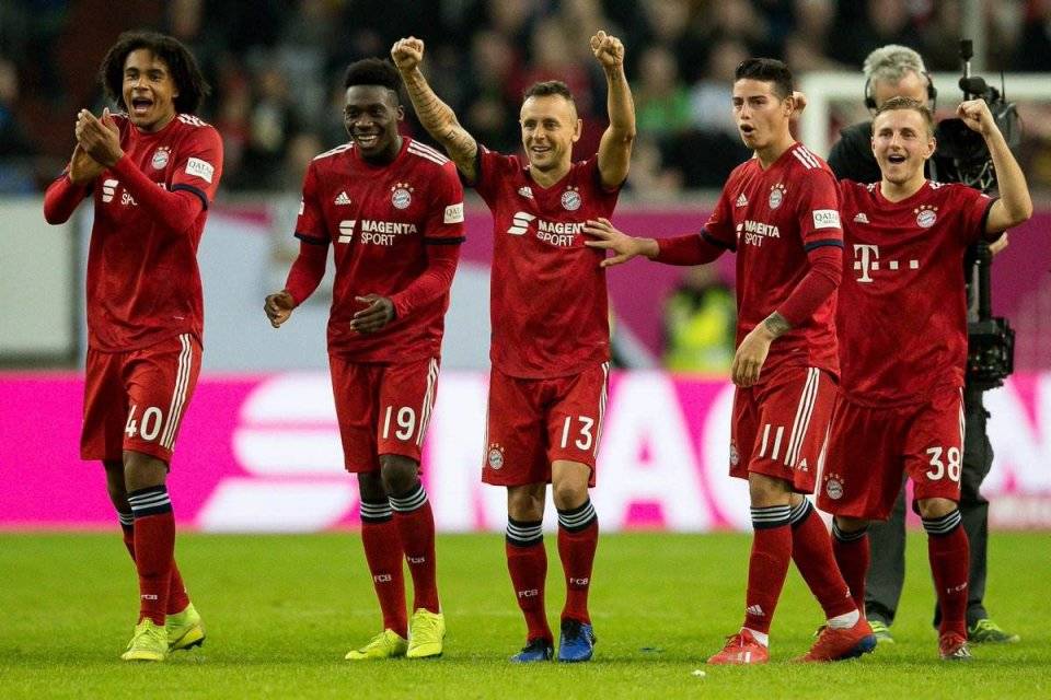  拜仁慕尼黑客场险胜多特稳固榜首位置